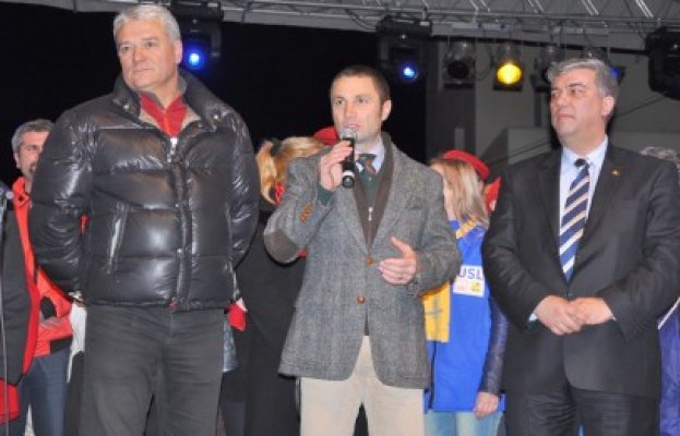 Lansare cu cântec, la Mangalia